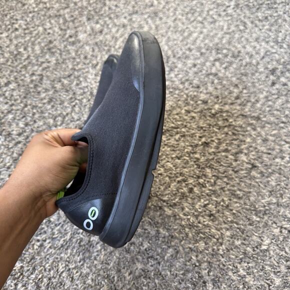 Oofos OOmg eeZee Low Womens Shoes Slip On Black Recovery Sneaker Cushion Size 8 - Picture 3 of 9